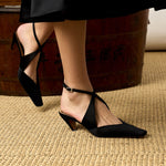 Spur Mid Heel Pump