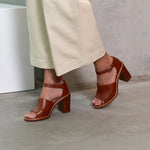 Beau 90 Embossed Leather Heel