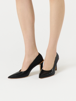 Edwina Heel