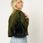 Timeless T Sacca Shoulder Bag