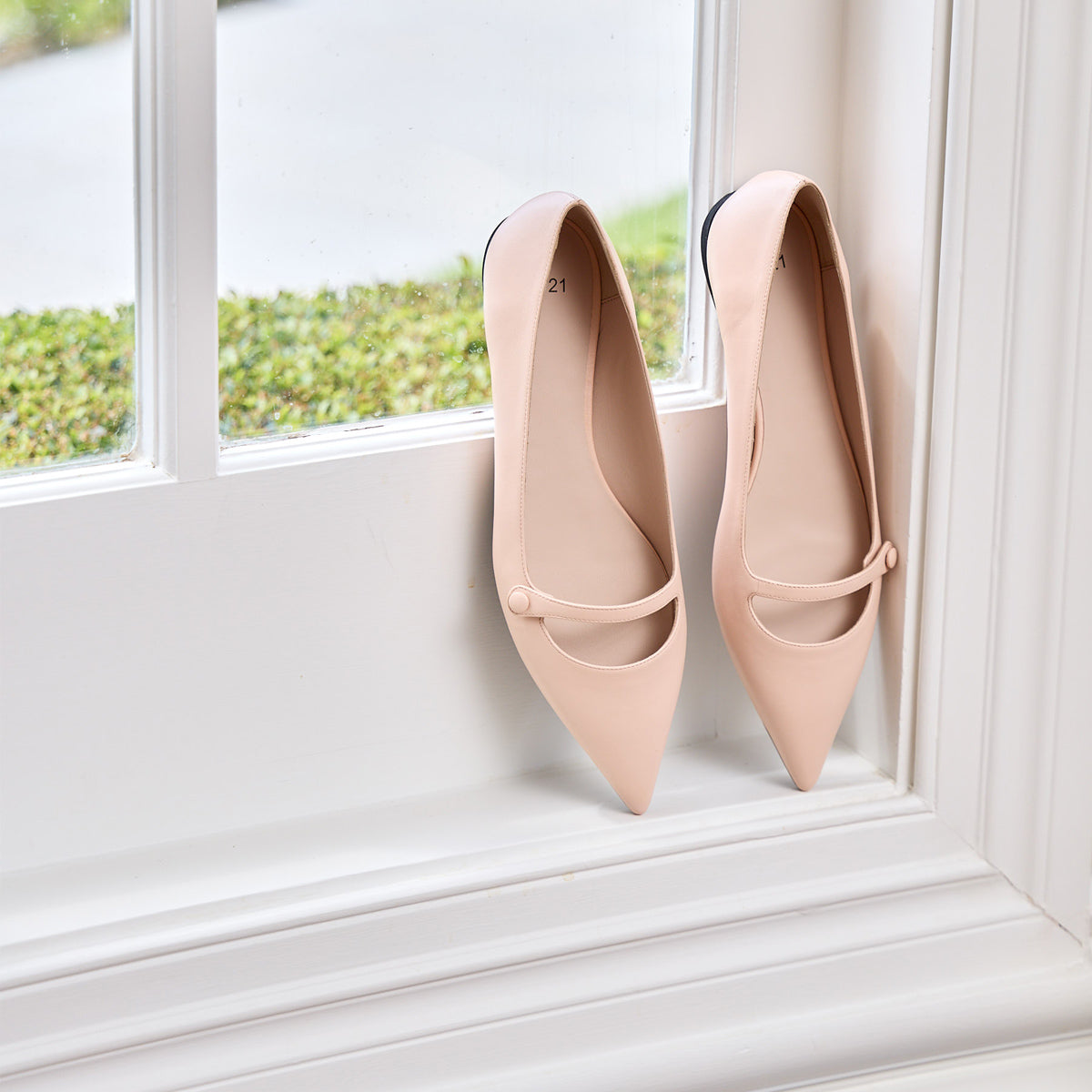 Classic Flat Leather Ballet Pumps