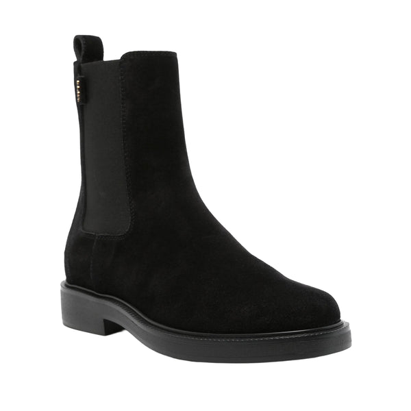 Pull On Fine Sole Chelsea Boots