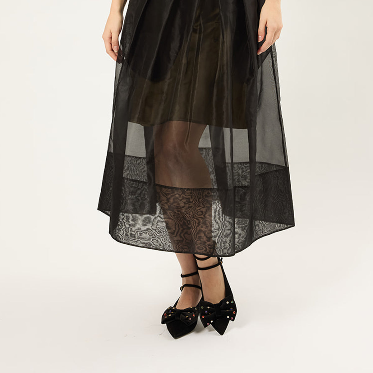 Ilona Multi Stone Bow Flats